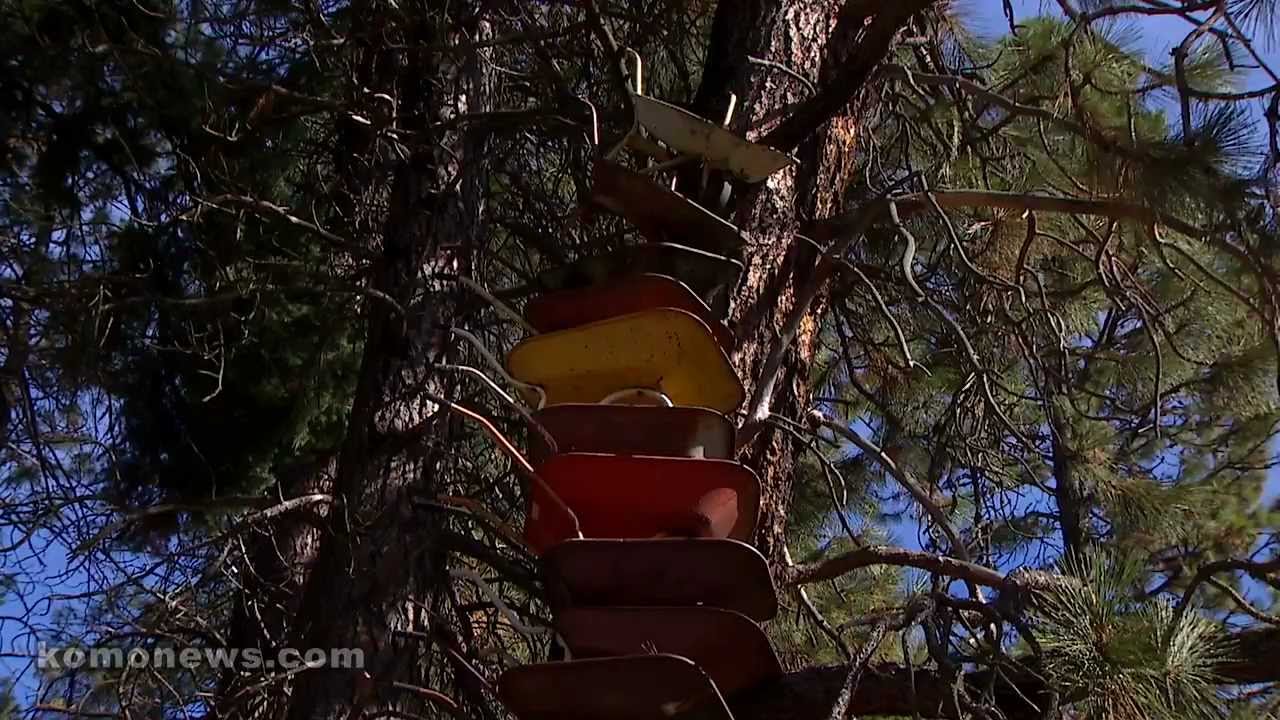 whimsical,wheelbarrow,tower,cle,elum